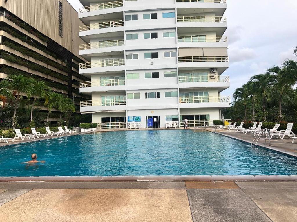 View Talay 6 Pattaya Beach By Anatolia Condo Suite المظهر الخارجي الصورة