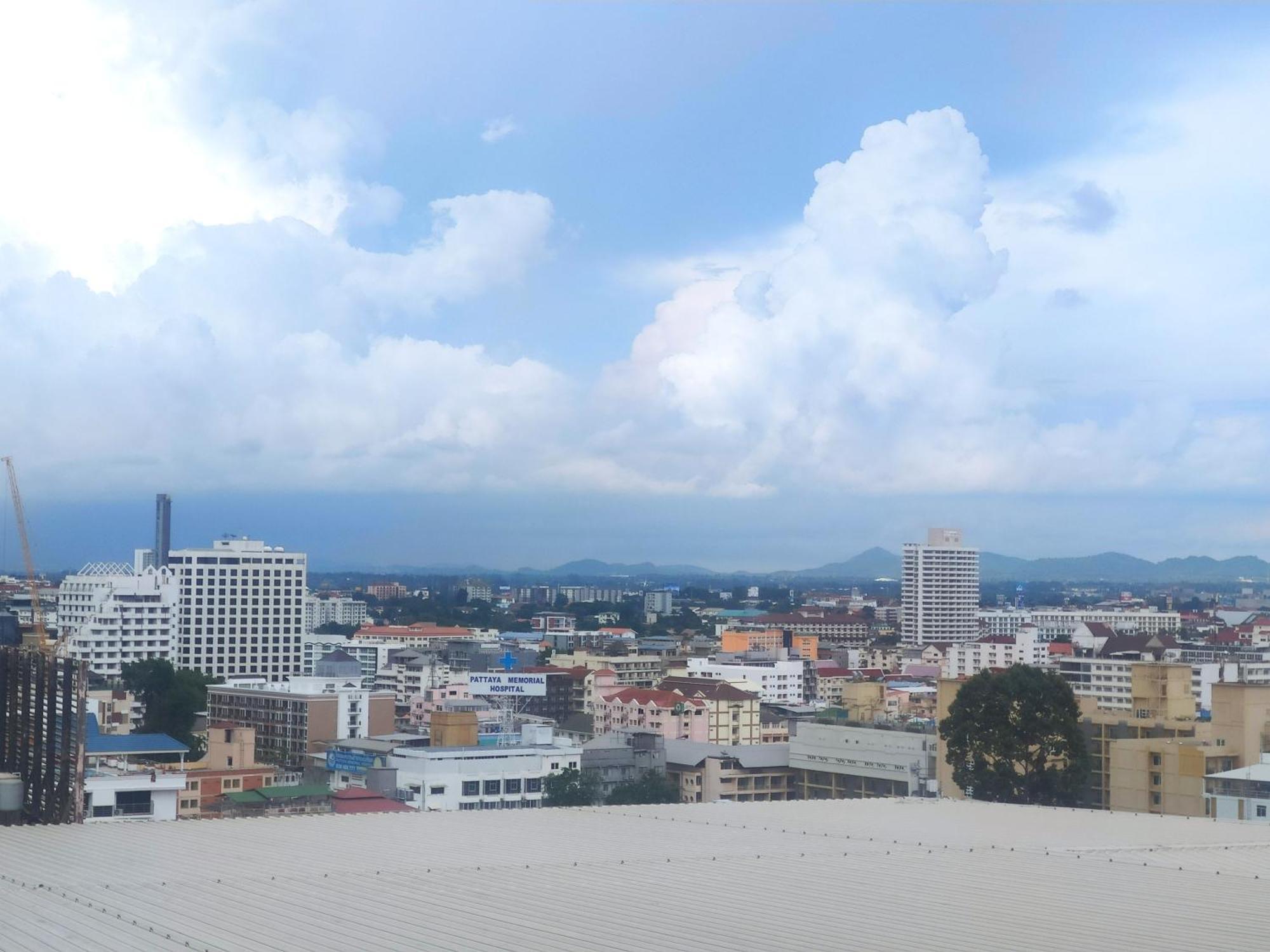 View Talay 6 Pattaya Beach By Anatolia Condo Suite المظهر الخارجي الصورة