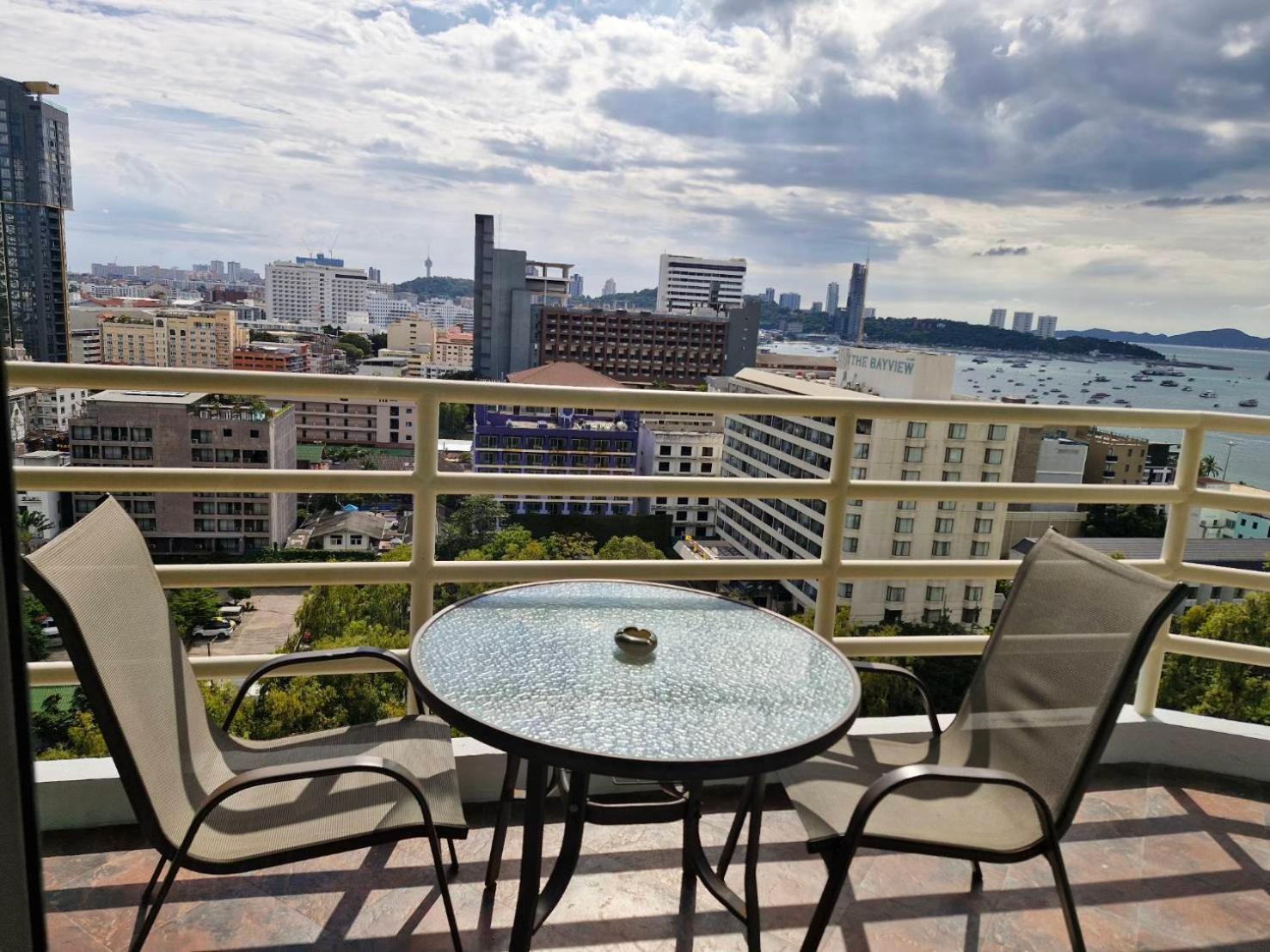 View Talay 6 Pattaya Beach By Anatolia Condo Suite المظهر الخارجي الصورة