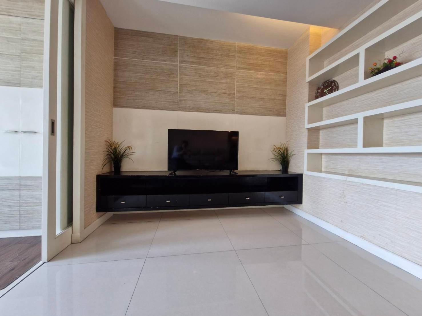 View Talay 6 Pattaya Beach By Anatolia Condo Suite المظهر الخارجي الصورة
