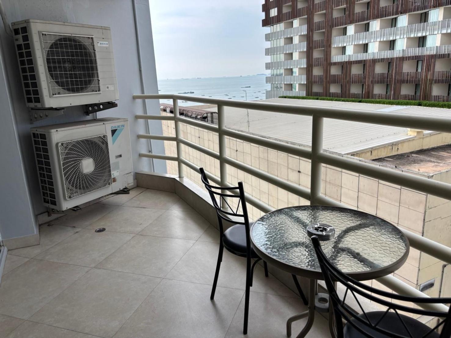 View Talay 6 Pattaya Beach By Anatolia Condo Suite المظهر الخارجي الصورة