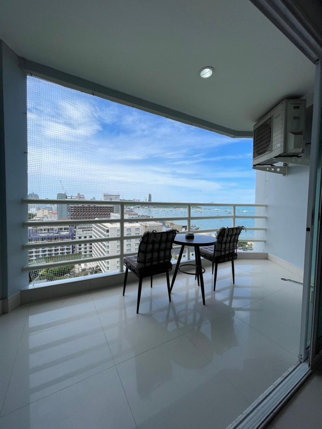 View Talay 6 Pattaya Beach By Anatolia Condo Suite المظهر الخارجي الصورة