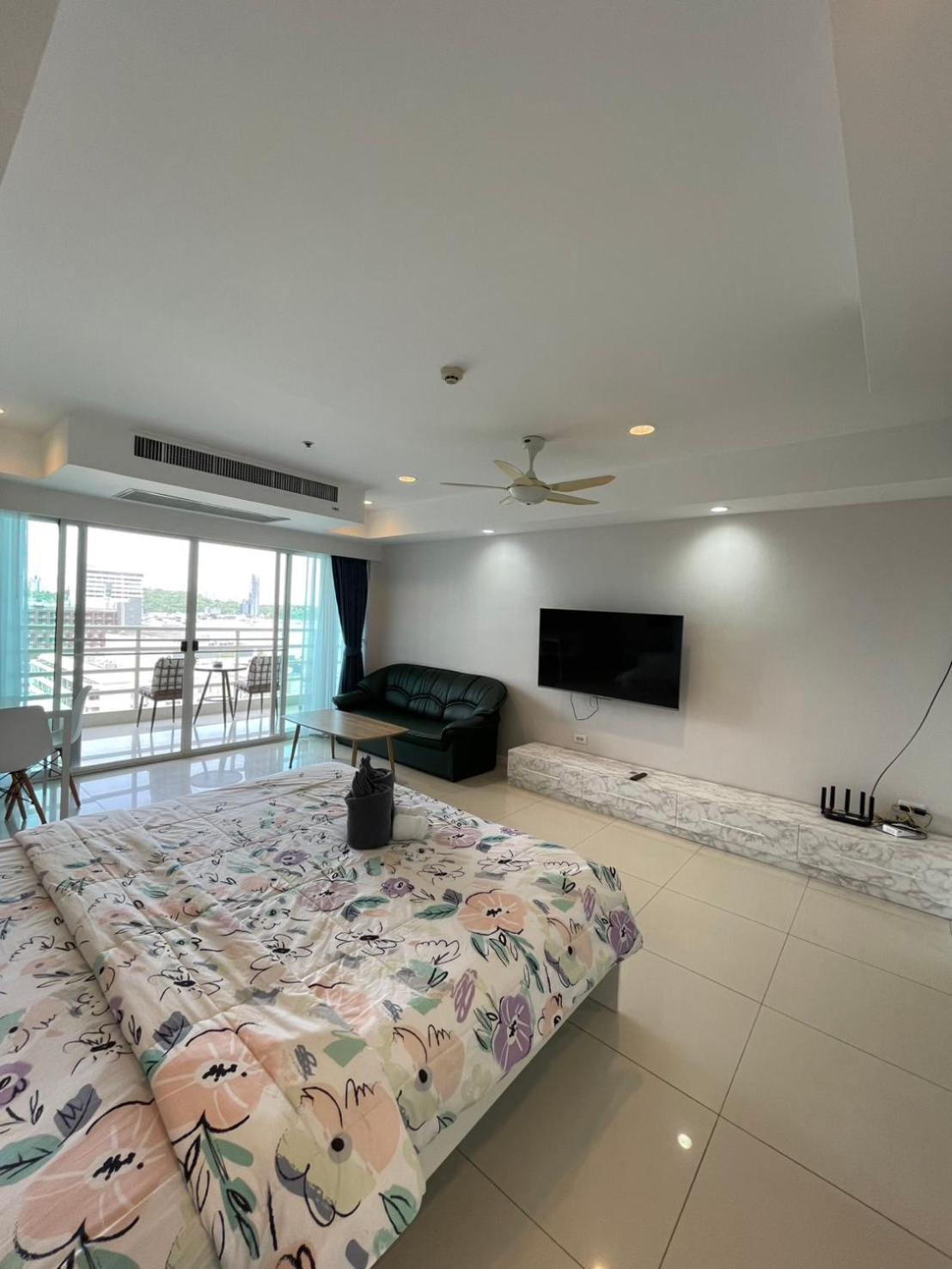 View Talay 6 Pattaya Beach By Anatolia Condo Suite المظهر الخارجي الصورة